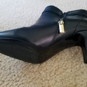 white house black market boots